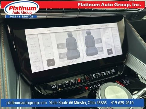 Used 2023 Jeep Grand Wagoneer L Series III w/ Rear Seat Video Group 1 AWD/4WD image 20