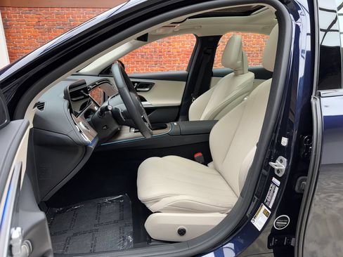 Certified 2024 Mercedes-Benz E 350 4MATIC Sedan image 22