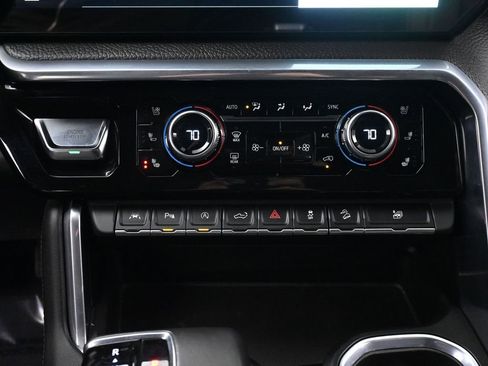 Used 2022 GMC Sierra 1500 Denali image 37