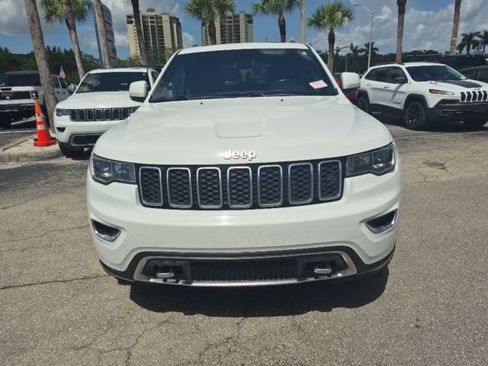 Used 2018 Jeep Grand Cherokee Limited AWD/4WD image 3