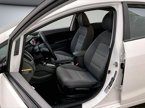 Used 2018 Kia Forte LX image 21