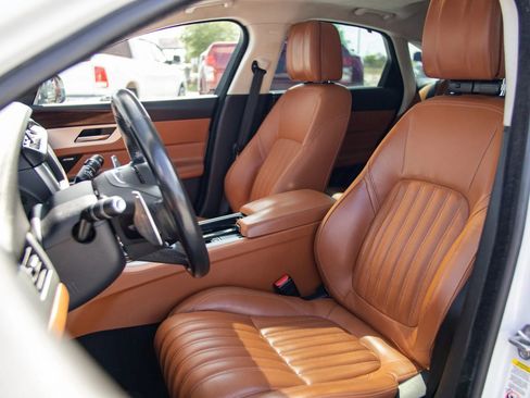 Used 2018 Jaguar XF Portfolio AWD/4WD image 19