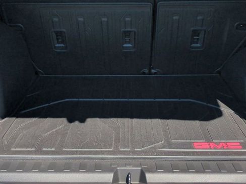 Used 2021 GMC Terrain SLE w/ Driver Convenience Package image 42