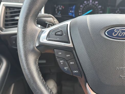 Used 2017 Ford Edge SEL w/ Equipment Group 201A AWD/4WD image 14