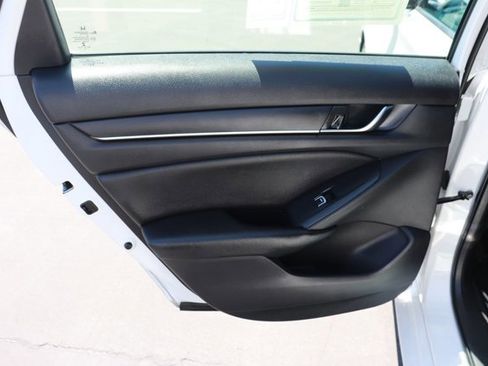 Used 2020 Honda Accord Sport image 13