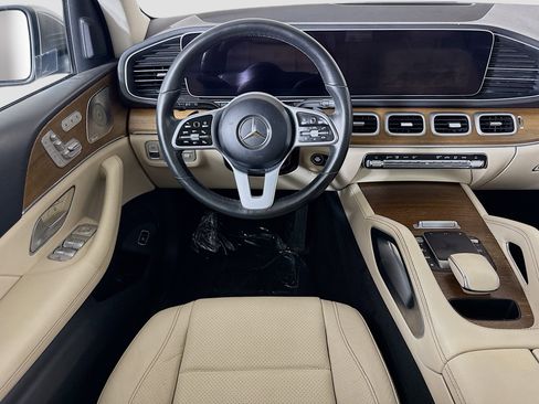 Used 2021 Mercedes-Benz GLE 350 w/ Premium Package image 17