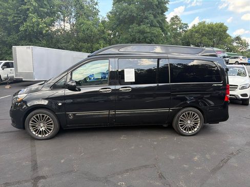 Used 2019 Mercedes-Benz Metris Passenger image 8
