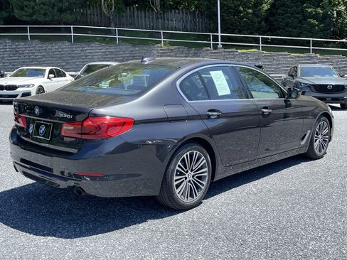 Used 2017 BMW 530i xDrive AWD/4WD image 6