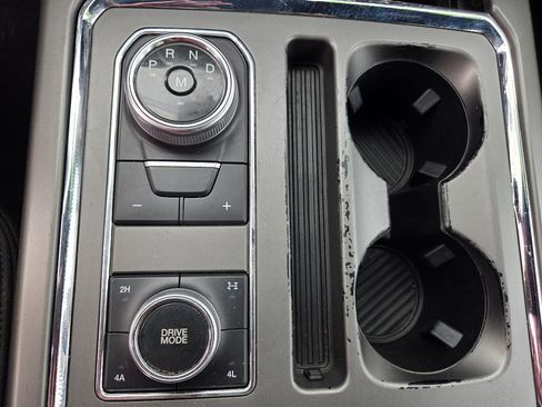 Used 2018 Ford Expedition Max XLT image 35