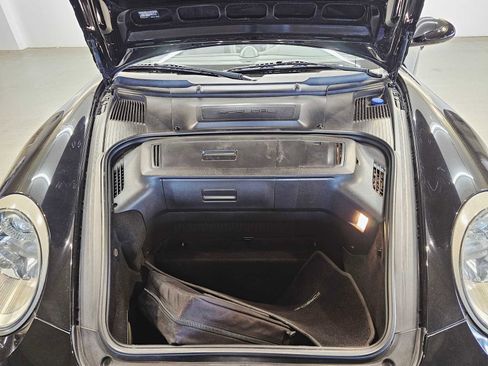 Used 2009 Porsche 911 Carrera S image 9