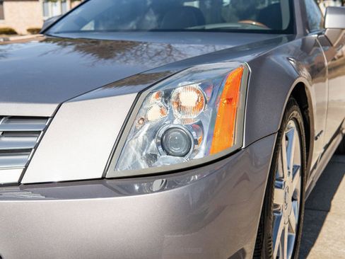Used 2004 Cadillac XLR image 73