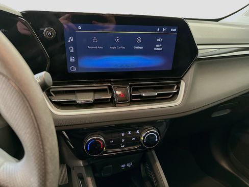 Used 2025 Chevrolet TrailBlazer LT image 25