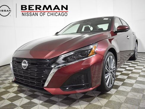 Used 2025 Nissan Altima 2.5 SL image 1