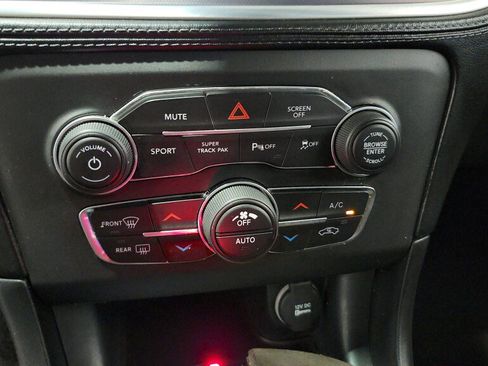 Used 2020 Dodge Charger R/T w/ Plus Group RWD image 29