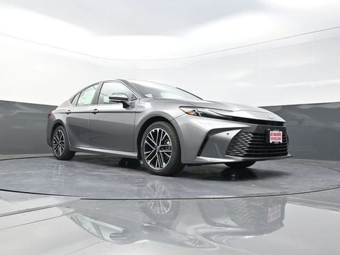 New 2025 Toyota Camry XLE w/ Premium Plus Package FWD image 26