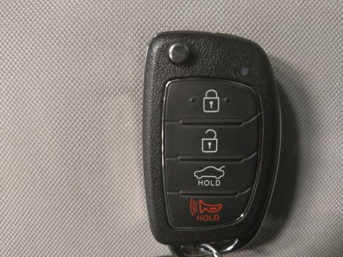 Used 2018 Hyundai Sonata SE FWD image 32