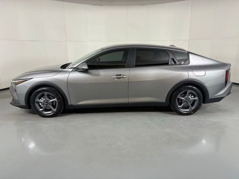 New 2026 Kia K4 FWD image 5