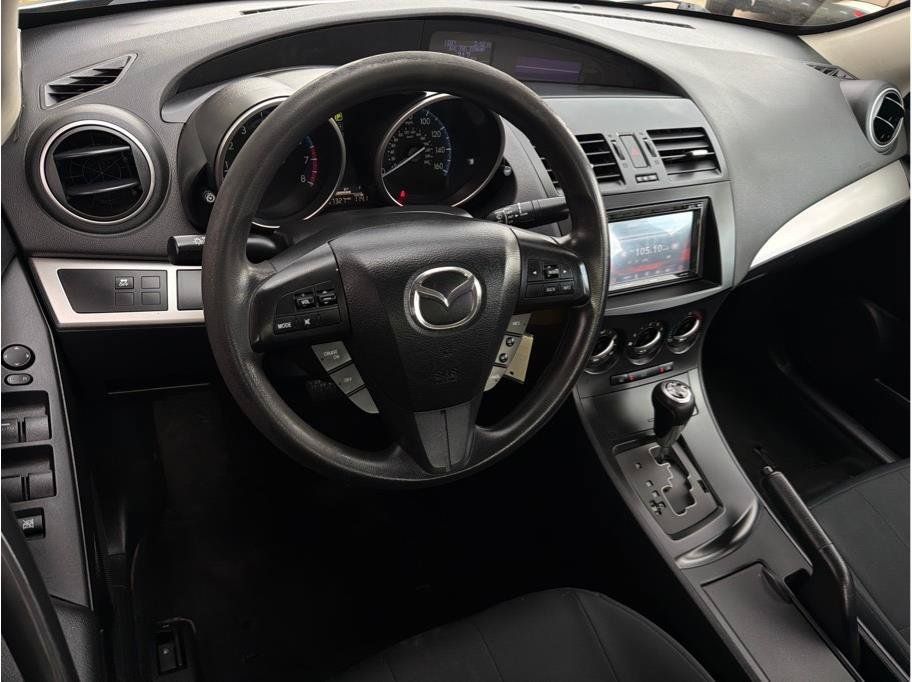 Used 2013 MAZDA MAZDA3 i Sport FWD image 2