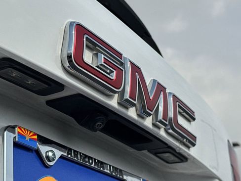 Used 2025 GMC Terrain Elevation image 14