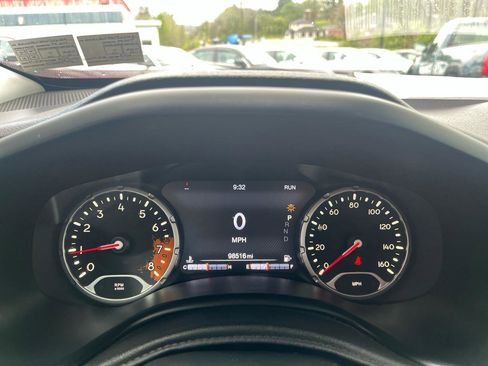 Used 2016 Jeep Renegade Trailhawk w/ Safety & Security Group image 17