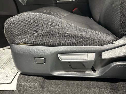 Used 2025 Toyota 4Runner SR5 image 12