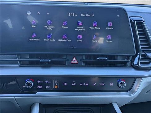 Used 2023 Kia Sportage EX image 15