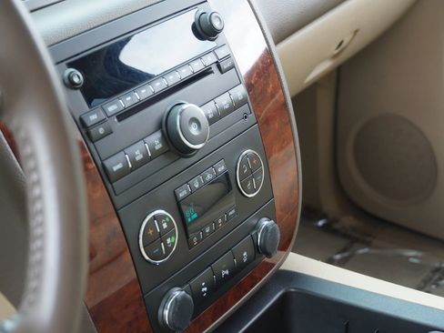 Used 2014 Chevrolet Tahoe LT image 29