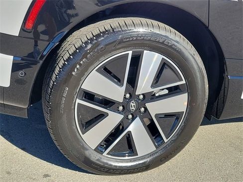 New 2026 Hyundai Ioniq 9 SEL image 24