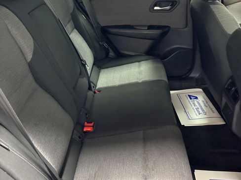 Used 2023 Nissan Rogue SV image 23