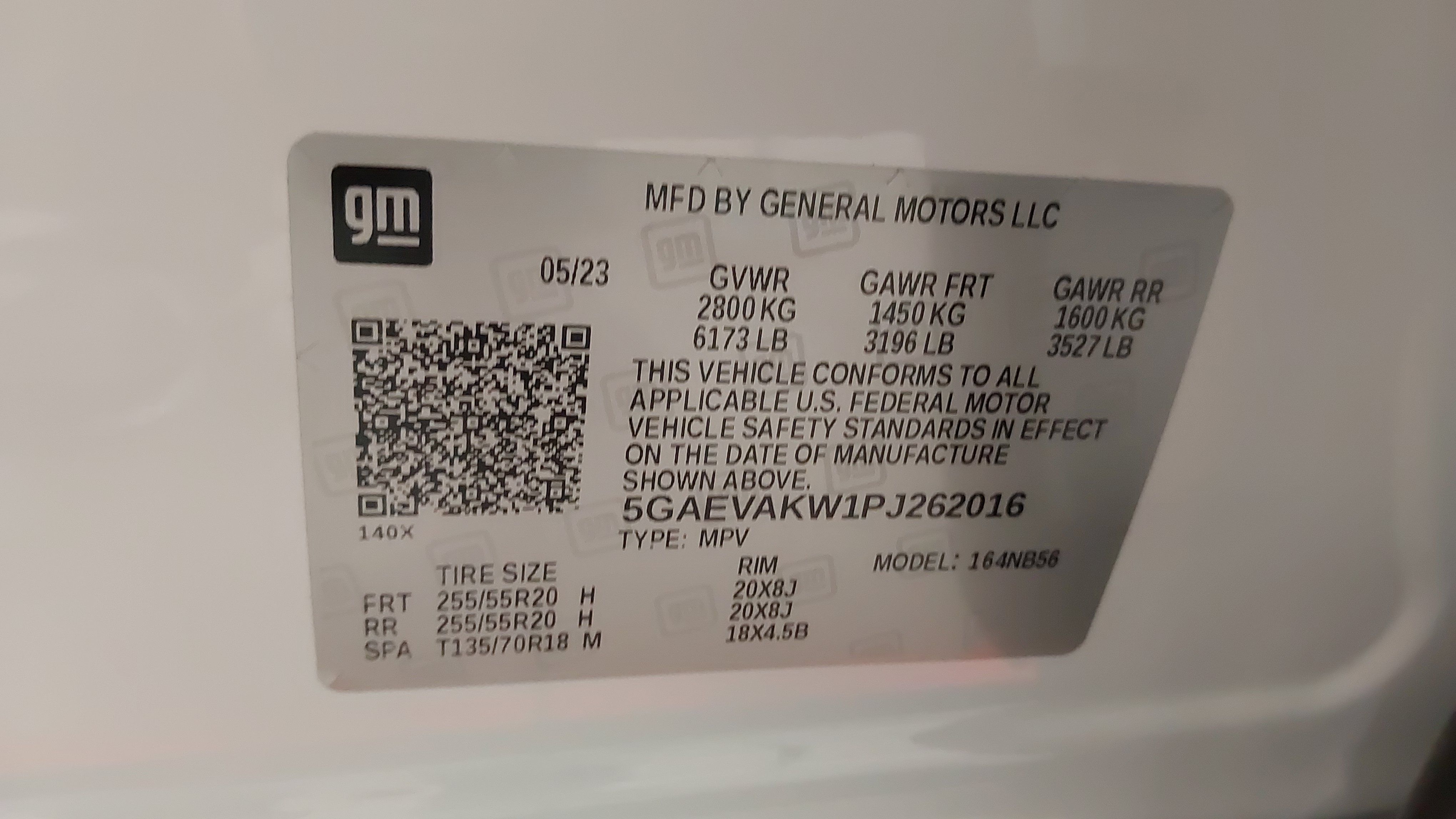 Used 2023 Buick Enclave Essence AWD/4WD image 23
