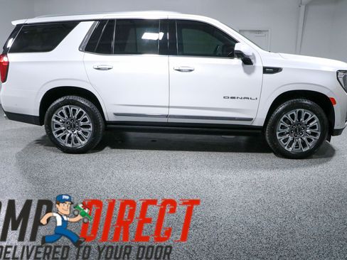 Used 2024 GMC Yukon Denali Ultimate AWD/4WD image 6