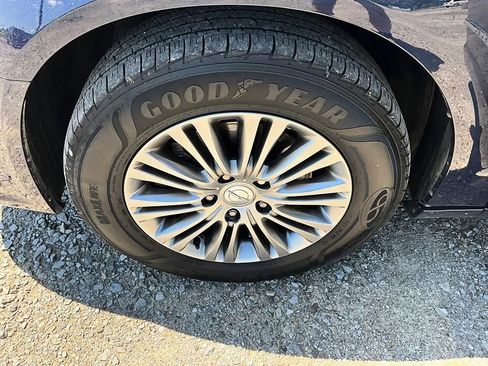 Used 2014 Chrysler Town & Country Touring-L w/ Driver Convenience Group FWD image 11