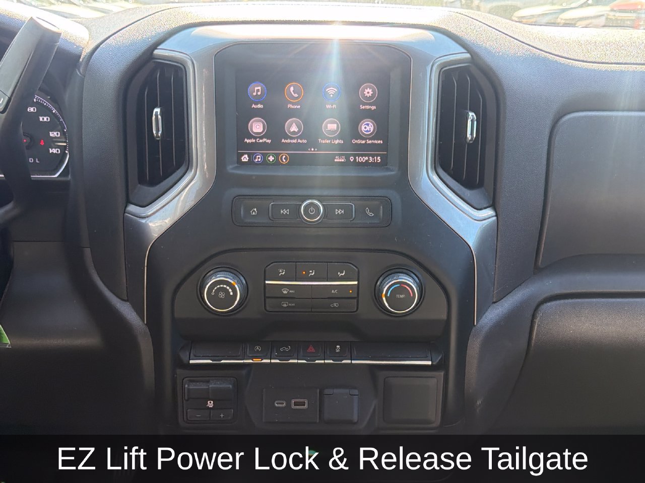 Used 2022 Chevrolet Silverado 1500 Custom w/ LPO, Dark Essentials Package AWD/4WD image 18