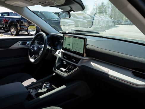 New 2026 Ford Explorer Active AWD/4WD image 22