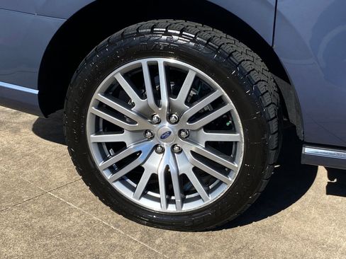 Used 2022 Ford Expedition Max Platinum image 8