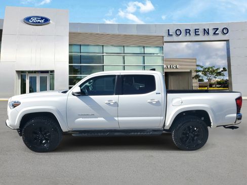 Used 2023 Toyota Tacoma SR5 image 4