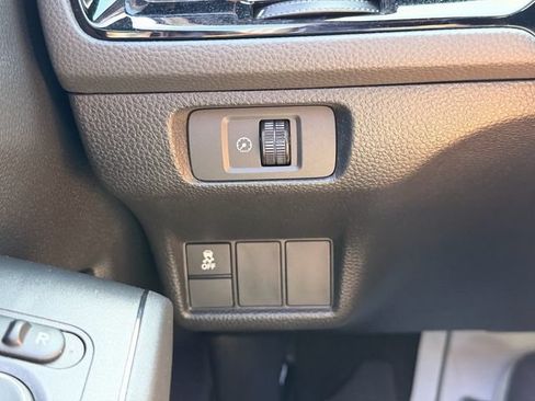 Used 2025 Honda Civic Sport image 31