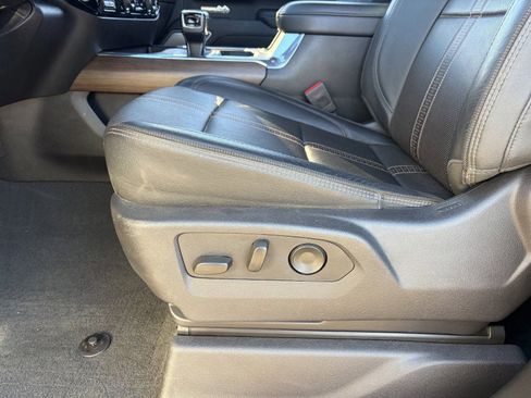 Certified 2024 Chevrolet Silverado 1500 High Country w/ Technology Package AWD/4WD image 22