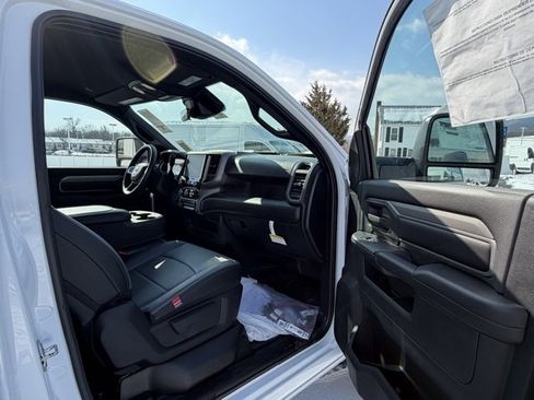 New 2026 RAM 5500 Tradesman w/ Chrome Appearance Group image 54