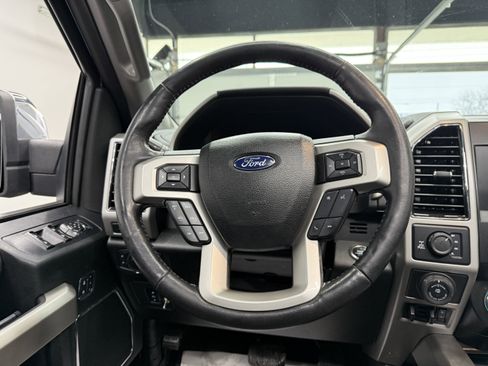 Used 2017 Ford F150 Lariat w/ Equipment Group 502A Luxury image 14