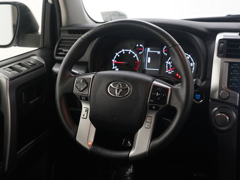 Used 2022 Toyota 4Runner SR5 Premium image 13