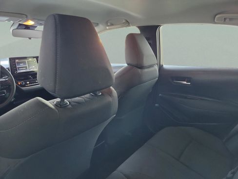 Used 2020 Toyota Corolla LE image 9