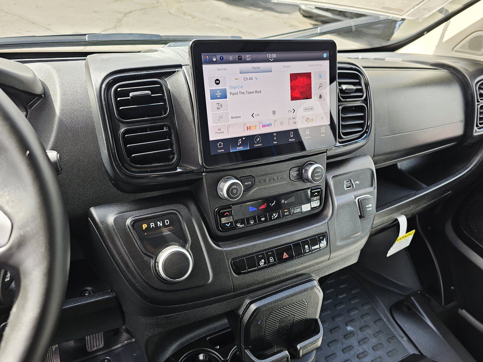 New 2025 RAM ProMaster 3500 FWD image 14