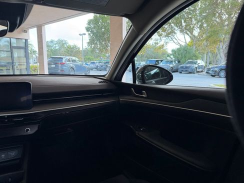 Used 2025 Kia K5 LXS image 29