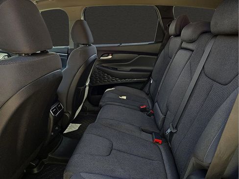 Used 2022 Hyundai Santa Fe SEL w/ Convenience Package image 9