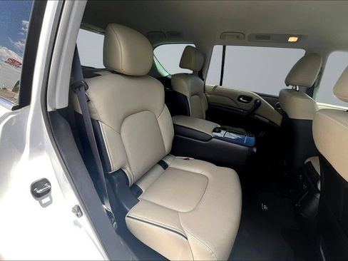 Used 2023 INFINITI QX80 Premium Select w/ Cargo Package AWD/4WD image 24