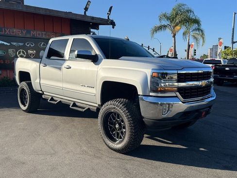 Used 2017 Chevrolet Silverado 1500 LT w/ All Star Edition AWD/4WD image 19