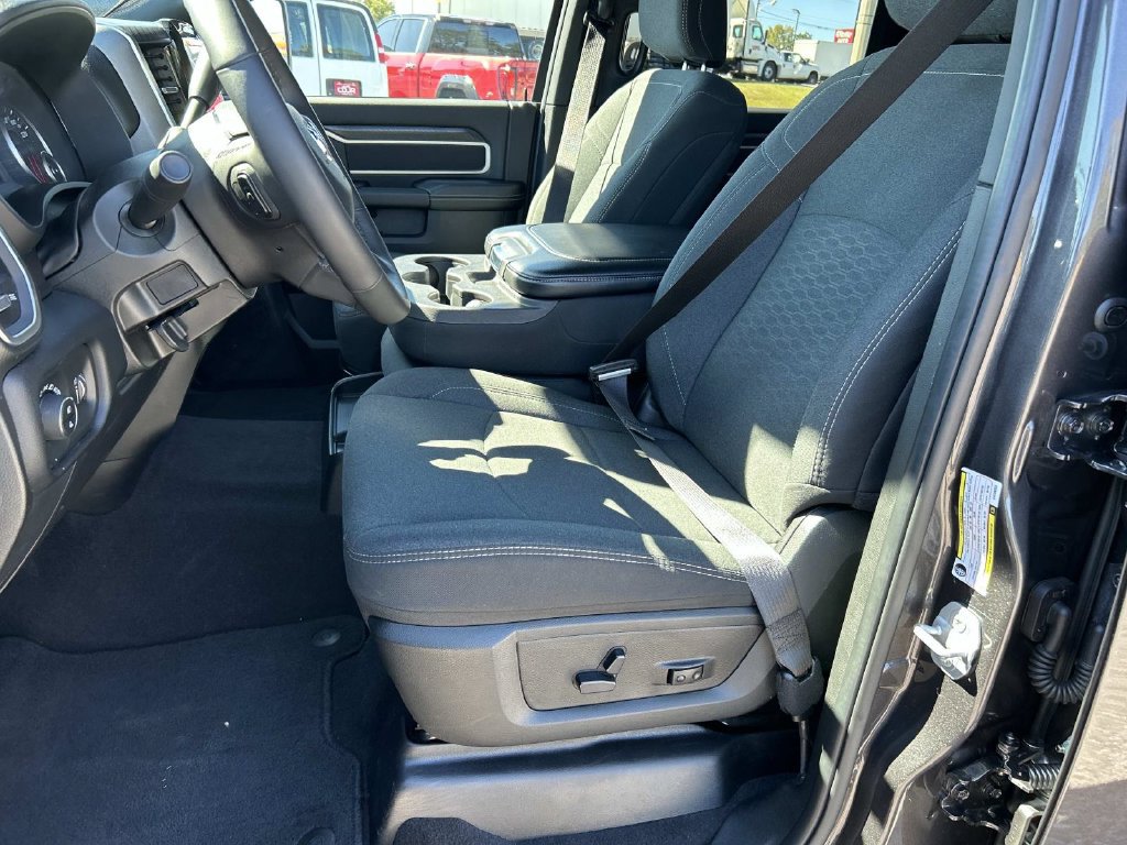 Used 2026 RAM 2500 Big Horn AWD/4WD image 43