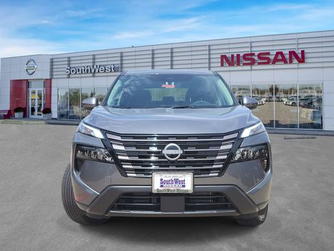 New 2026 Nissan Rogue SV FWD image 10