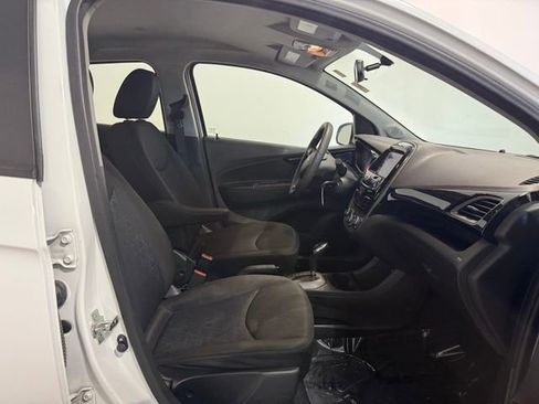 Used 2021 Chevrolet Spark LT image 21